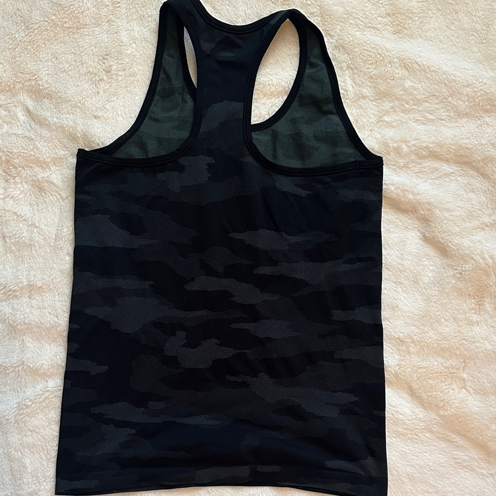 Athleta Black Camo Tank Top - Picture 2 of 3